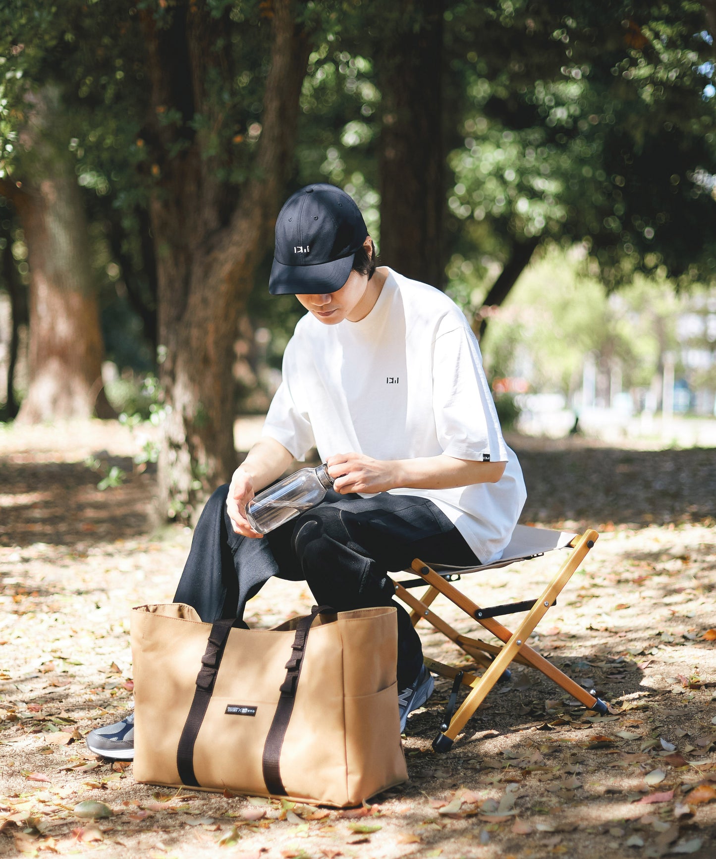 【WAQ x URBAN RESEARCH DOORSコラボ】フィールドロゴTシャツ / 難燃フィールドキャップ【1年保証】