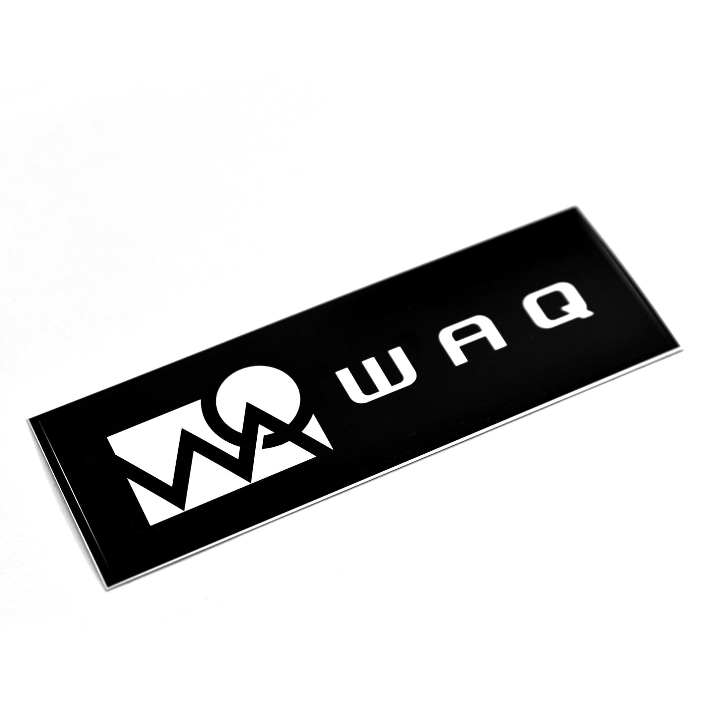 WAQ BASIC LOGOステッカー 【代金引換 / スコア後払い選択不可】