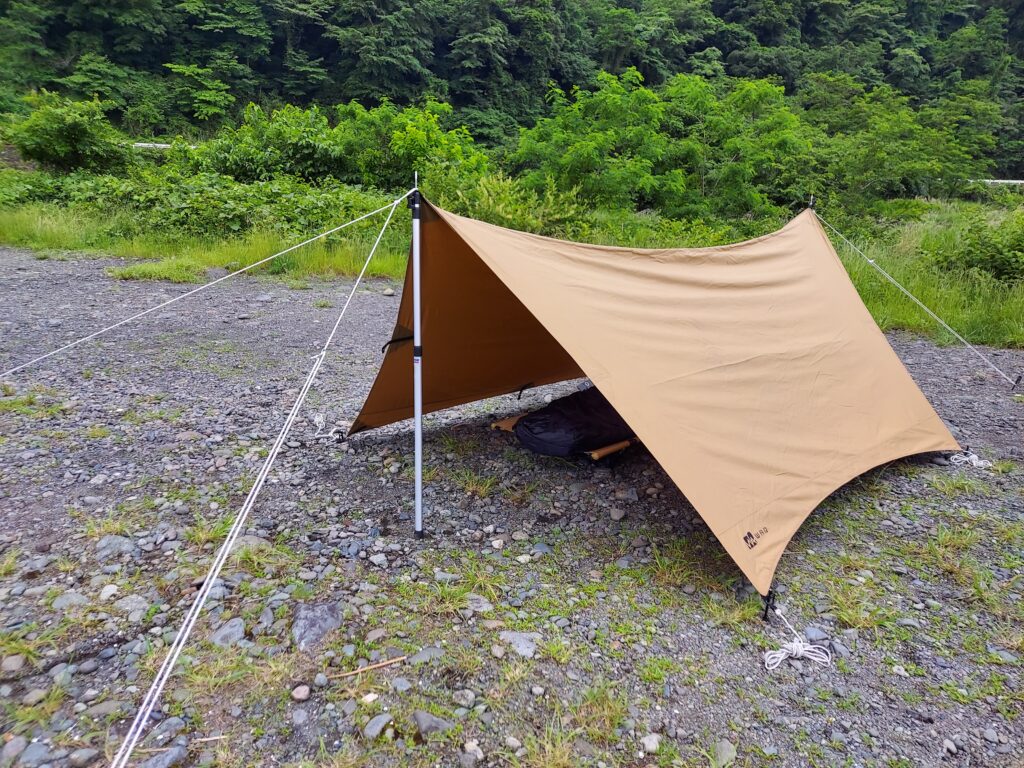 【画像つき】雨でもヘキサタープでタープ泊！雨対応の張り方アレンジと雨対策9選